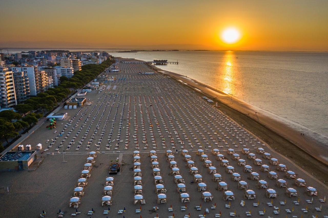 Appartamenti Fungo Lignano Sabbiadoro Bagian luar foto